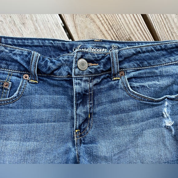 American Eagle Outfitters Blue Denim Stretch Women Shorts Size 12 - Picture 3 of 8